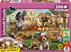Puzzle A garden picnic for dogs and cats