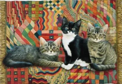 Puzzle Christie, Posky and Zelly on a Deco rug