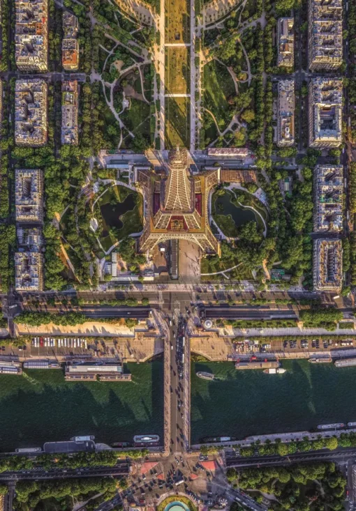 Puzzle Flying Over Paris
