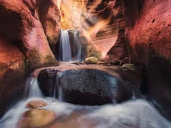 Puzzle Vaurioitunut laatikko Waterfall Red Canyon