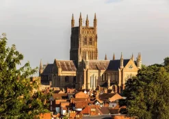 Puzzle Worcester Cathedral viewed from Fort Royal Park